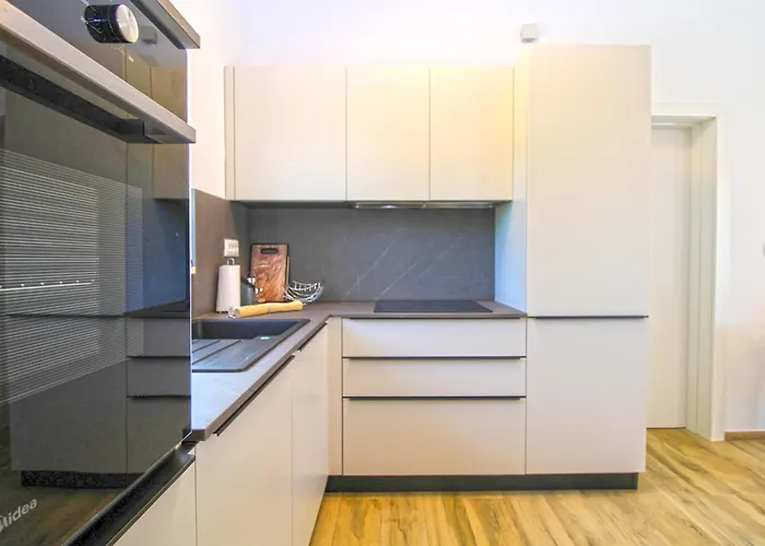 Rose 2352 * Πούλα