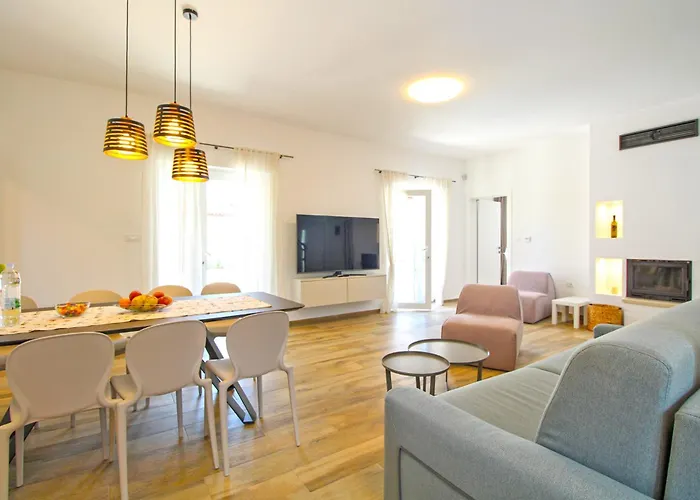 Rose 2352 Πούλα