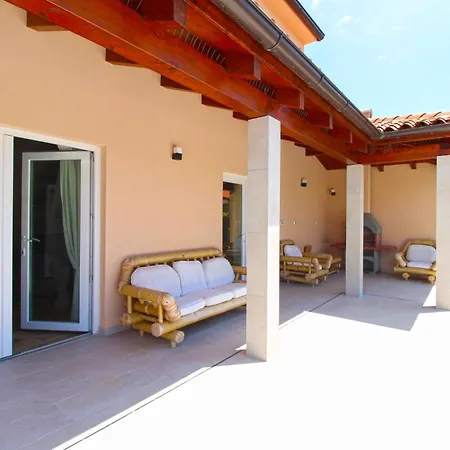 Vakantiehuis Rose 2352