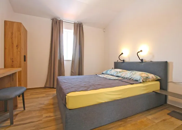 Rose 2352 Vakantiehuis Pula